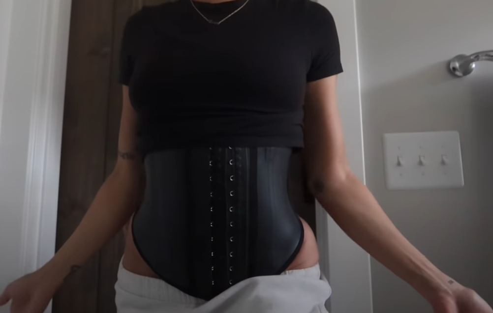 How to stop bloating with waist training 